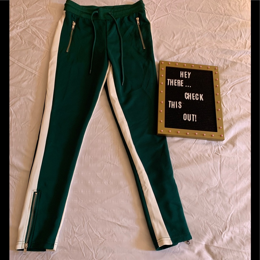 Forever 21 Casual Green Joggers